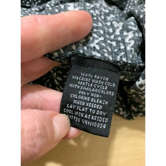 Mossimo Faux Wrap V-Neck Dress - Picture 5 of 6